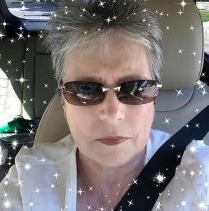 Meet your Posher, Carol